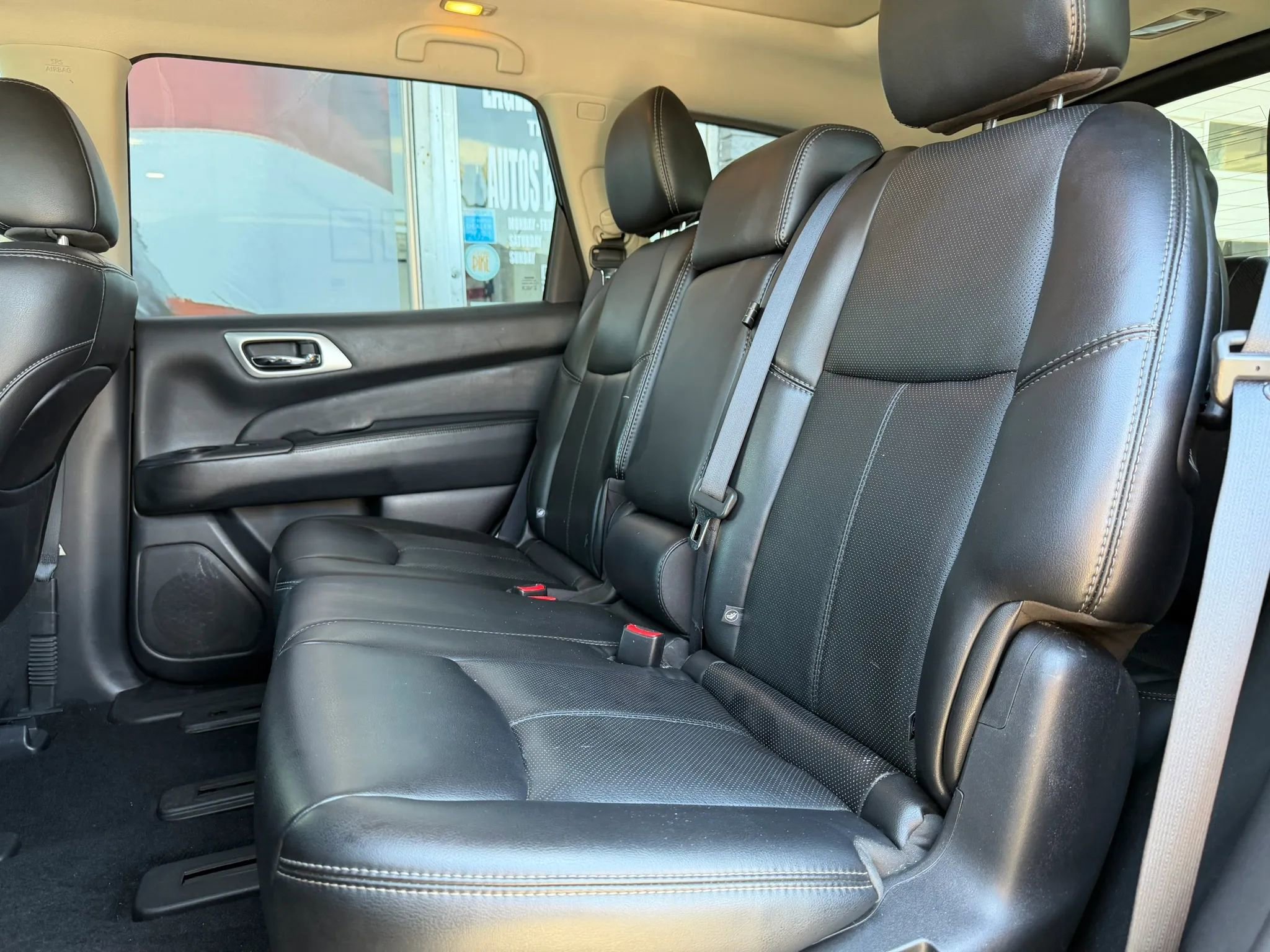 Used 2017 Nissan Pathfinder Platinum w/ Cargo Package AWD/4WD image 12