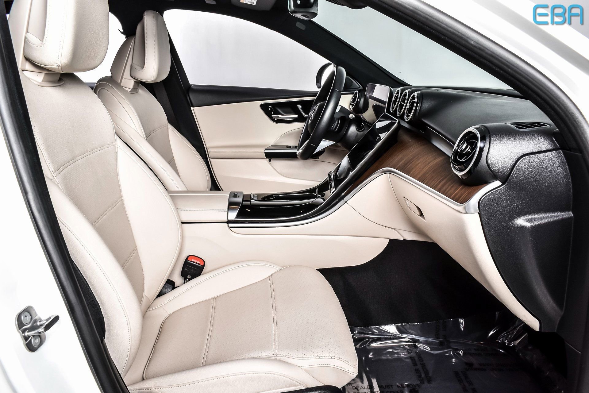 Used 2024 Mercedes-Benz C 300 4MATIC Sedan image 25