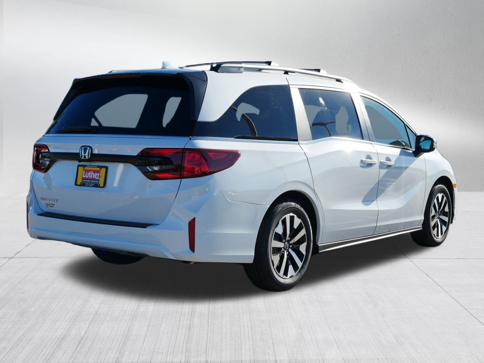 New 2026 Honda Odyssey EX-L image 4