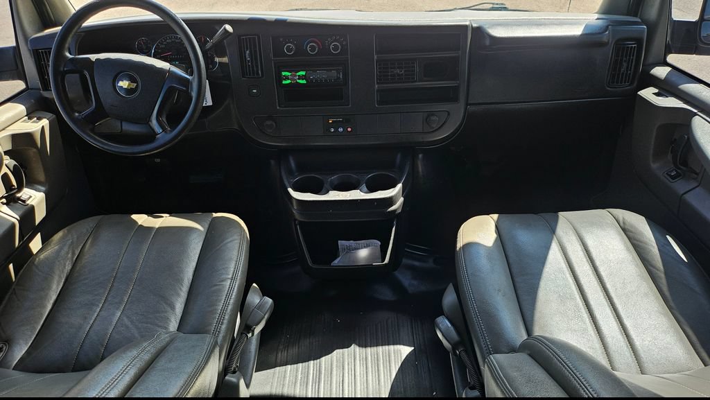 Used 2014 Chevrolet Express 1500 RWD image 5