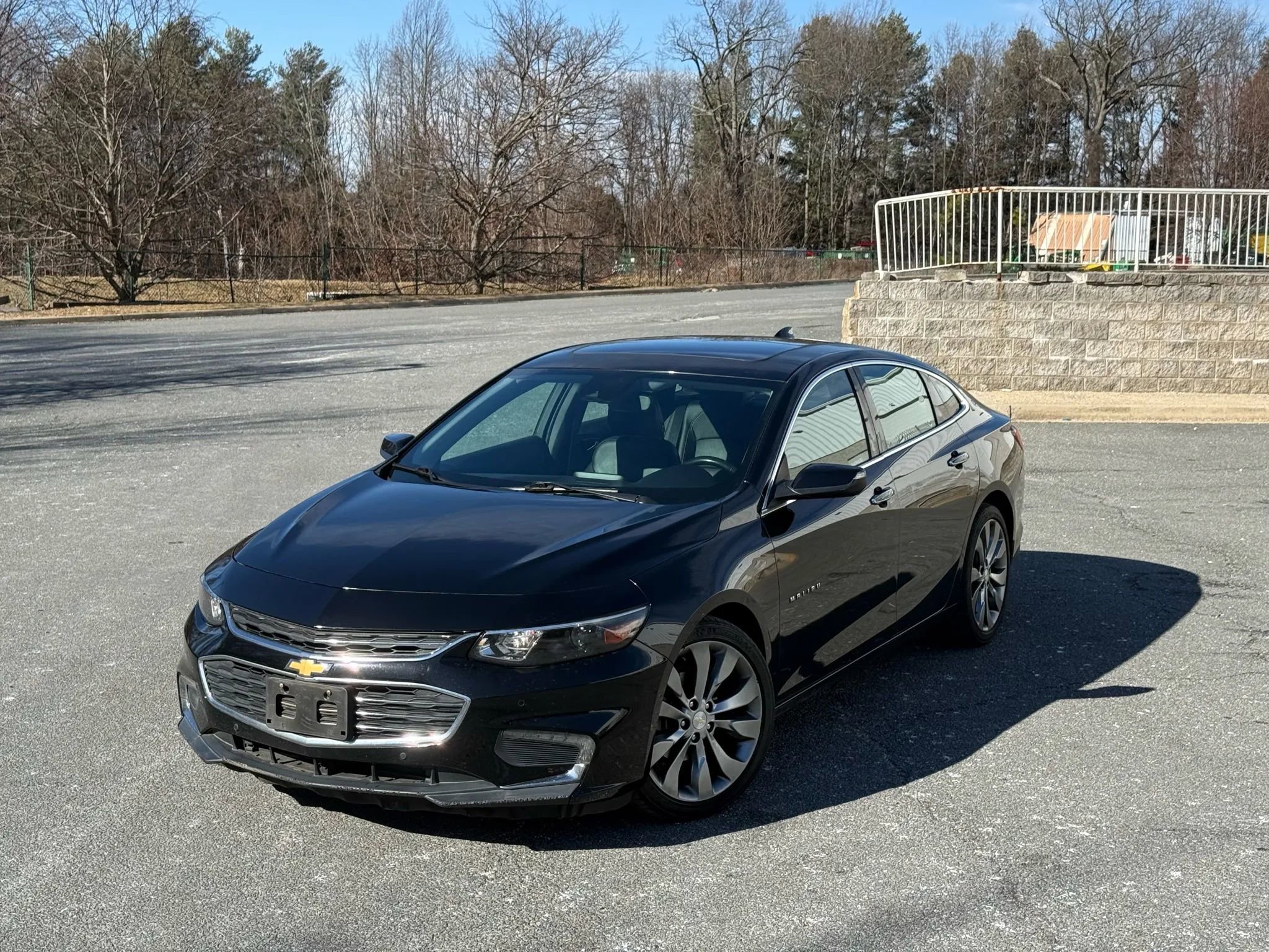 Used 2016 Chevrolet Malibu Premier w/ Driver Confidence Package image 1