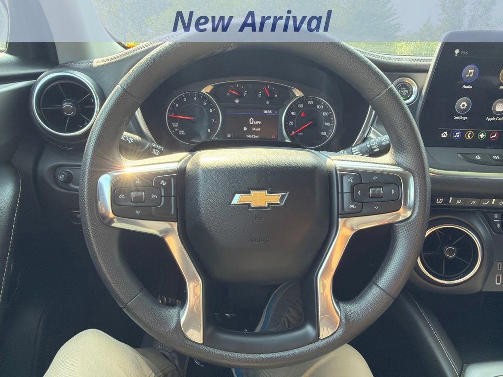 Used 2025 Chevrolet Blazer LT FWD image 11