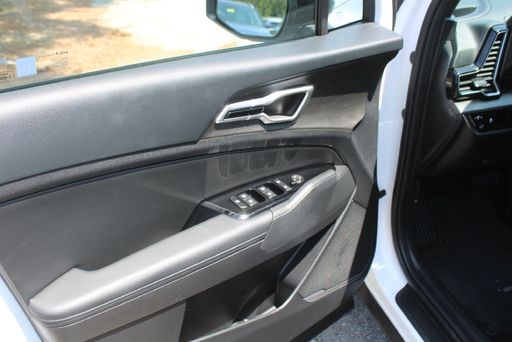 Certified 2025 Kia Sportage X-Line w/ Premium Package AWD/4WD image 19