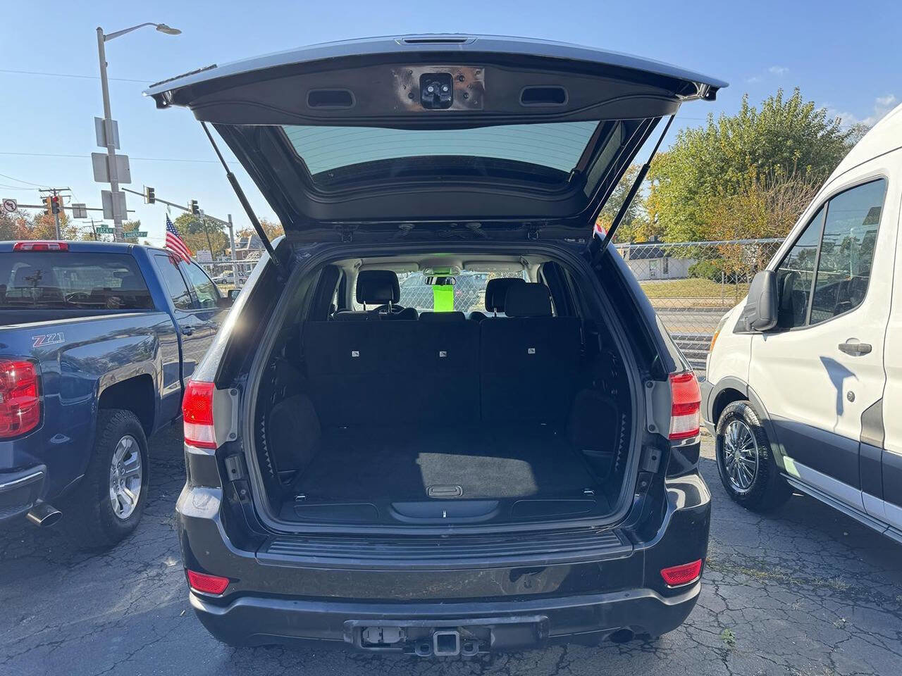 Used 2011 Jeep Grand Cherokee Laredo image 10