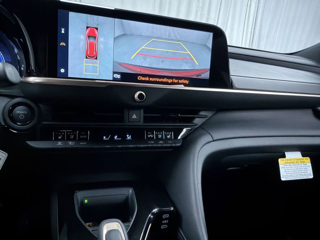 New 2026 Toyota Crown Signia AWD/4WD image 19