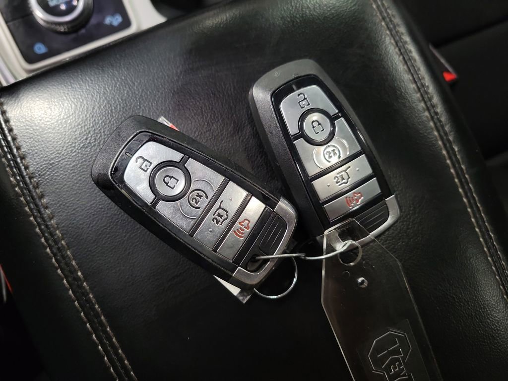 Used 2024 Ford Explorer XLT w/ Equipment Group 202A AWD/4WD image 15