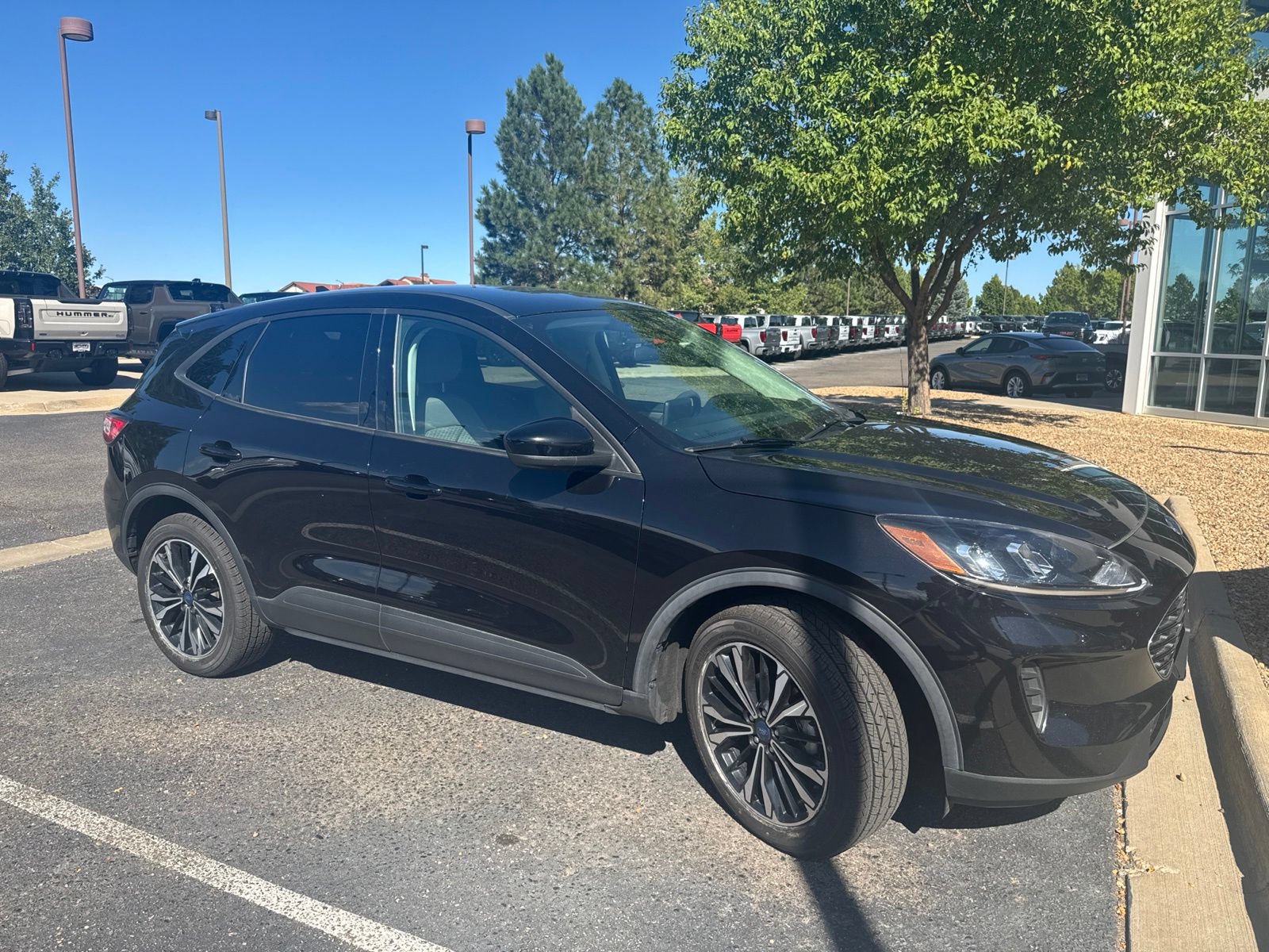 Used 2021 Ford Escape SE w/ SE Sport Appearance Package AWD/4WD image 4