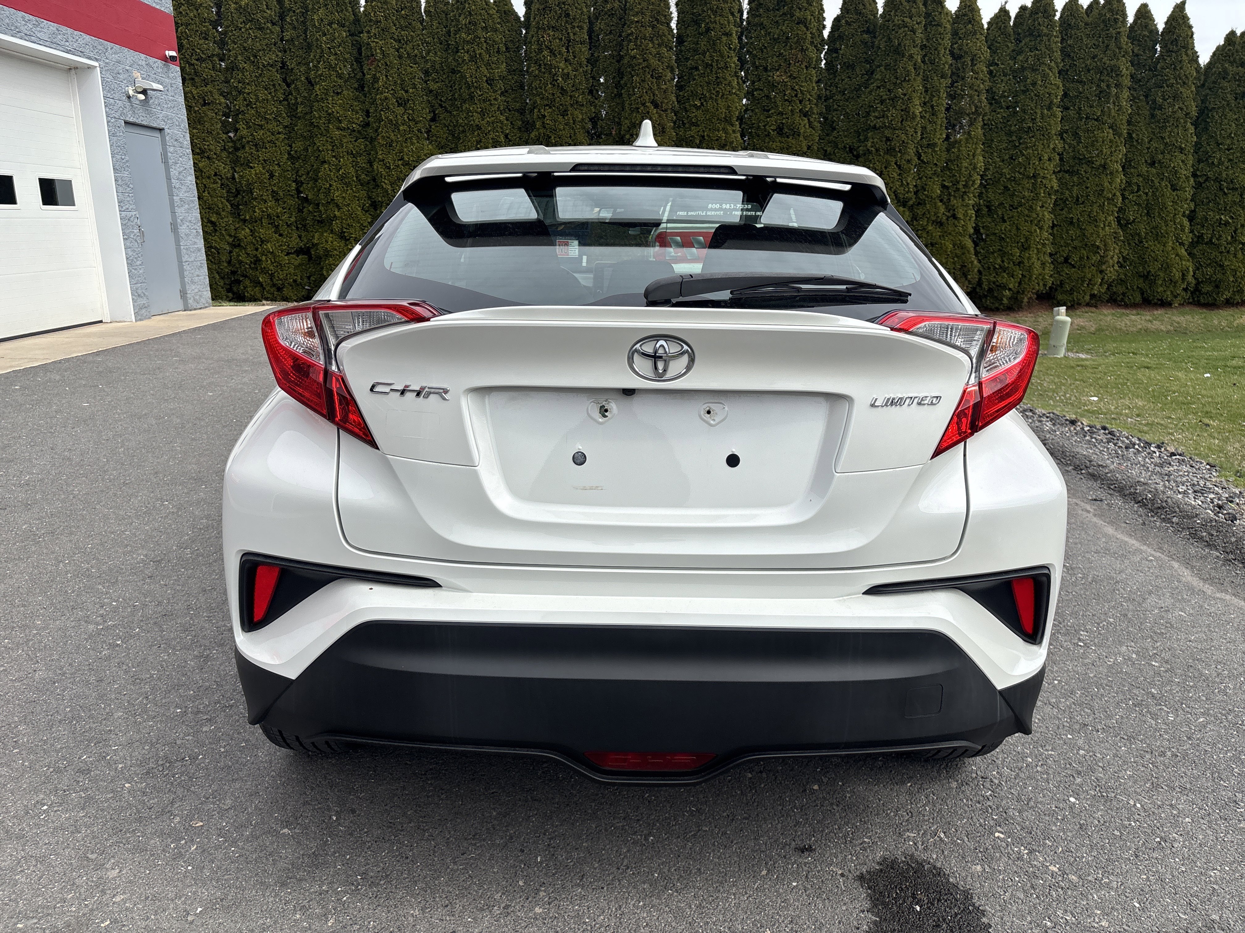 Used 2019 Toyota C-HR Limited image 4