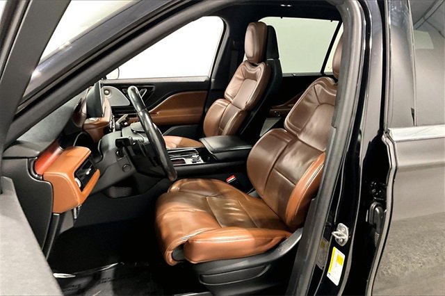 Used 2021 Lincoln Aviator Reserve w/ Equipment Group 202A image 22