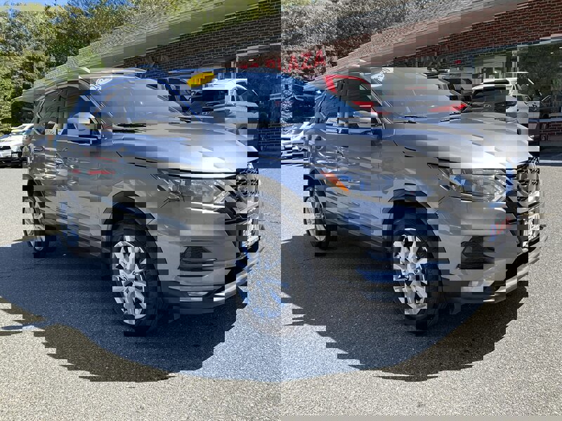 Used 2020 Nissan Rogue Sport SV w/ All-Weather Package image 3