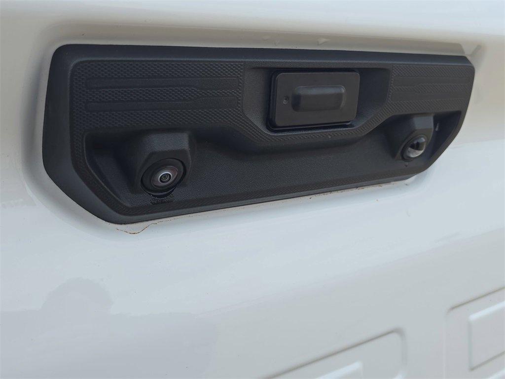 Used 2024 Chevrolet Silverado 2500 Custom w/ Custom Value Package image 13