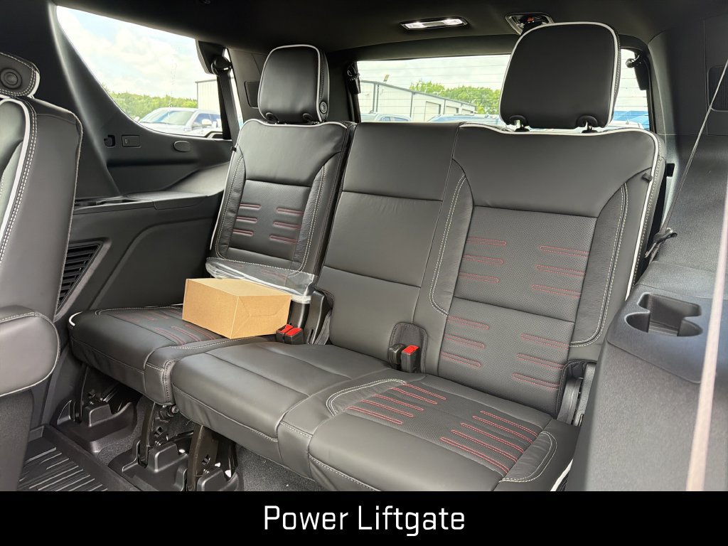 New 2026 GMC Yukon AT4 Ultimate w/ LPO, Floor Liner Package AWD/4WD image 12