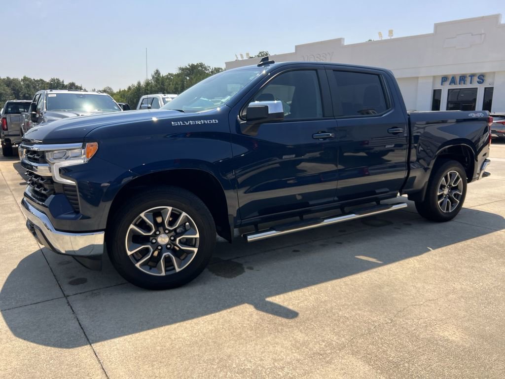 Certified 2023 Chevrolet Silverado 1500 LT image 1