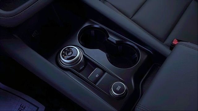 New 2026 Ford Explorer Active w/ Active Comfort Package RWD image 25