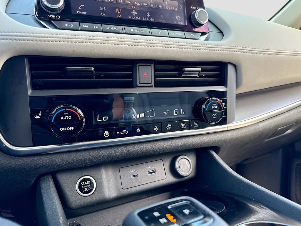 Used 2023 Nissan Rogue SV w/ SV Premium B Package image 27