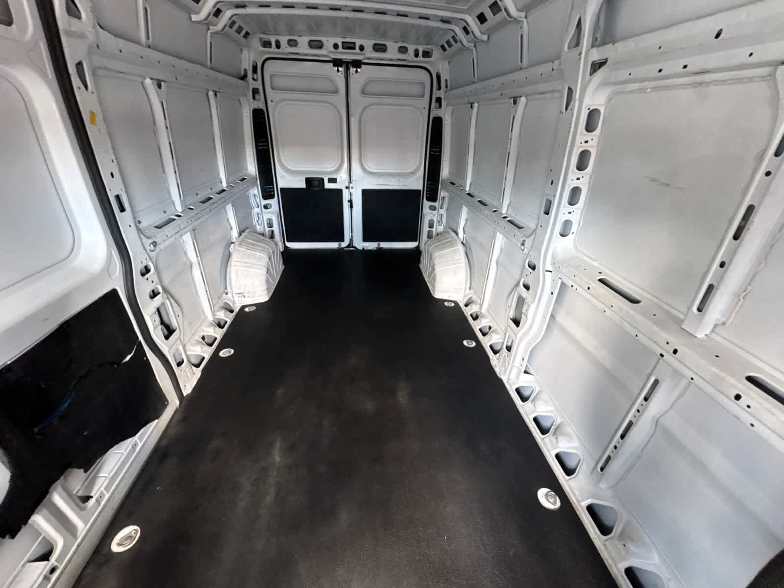Used 2023 RAM ProMaster 2500 FWD image 25