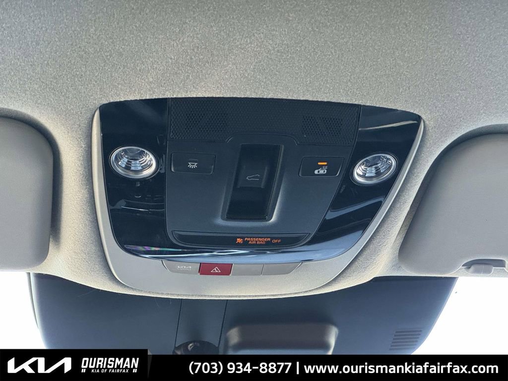 Used 2023 Kia Niro EX Touring image 11