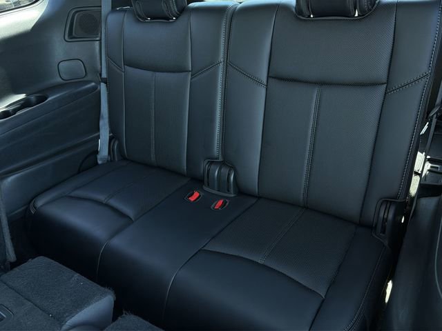 Used 2018 Nissan Pathfinder Platinum AWD/4WD image 21