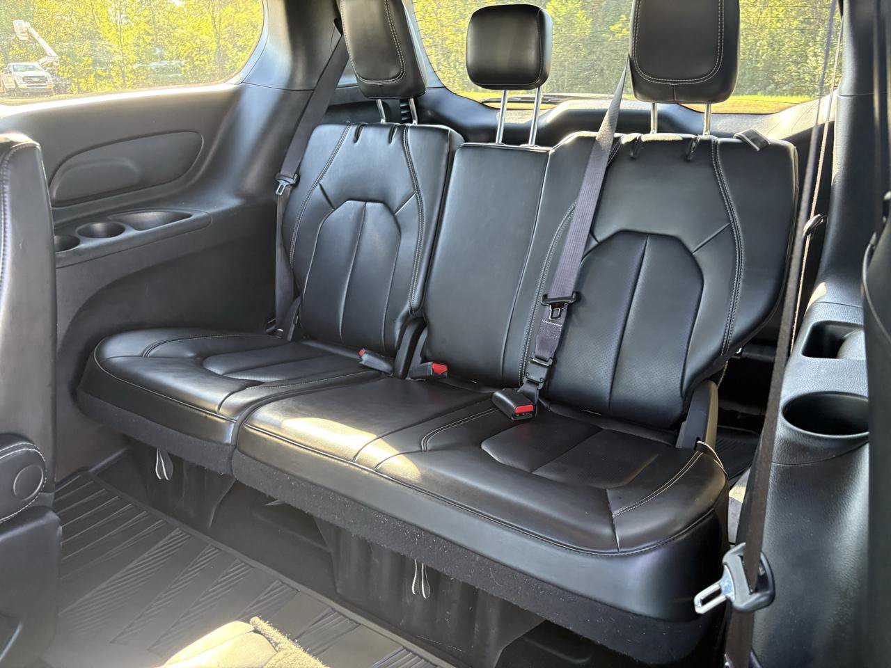 Used 2023 Chrysler Pacifica Touring-L w/ S Appearance Package FWD image 35