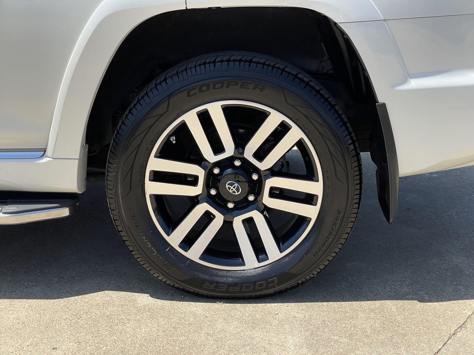 Used 2016 Toyota 4Runner Limited AWD/4WD image 53