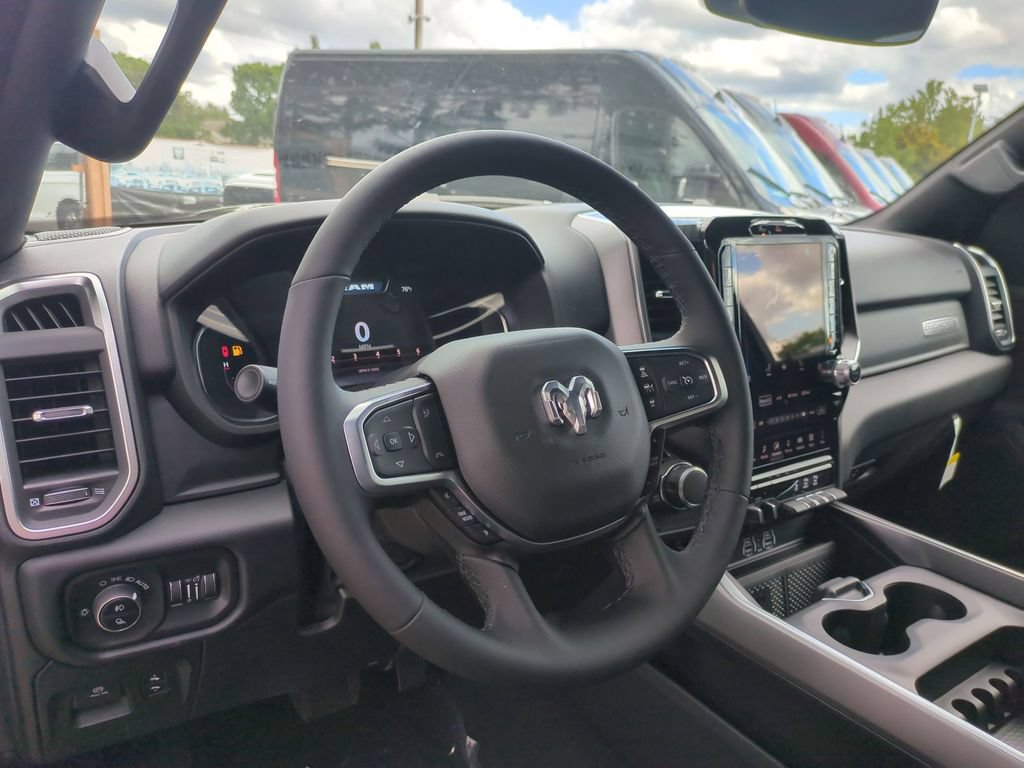 New 2026 RAM 1500 Big Horn AWD/4WD image 13