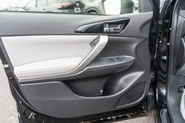 Used 2025 Mitsubishi Eclipse Cross Black Edition image 17