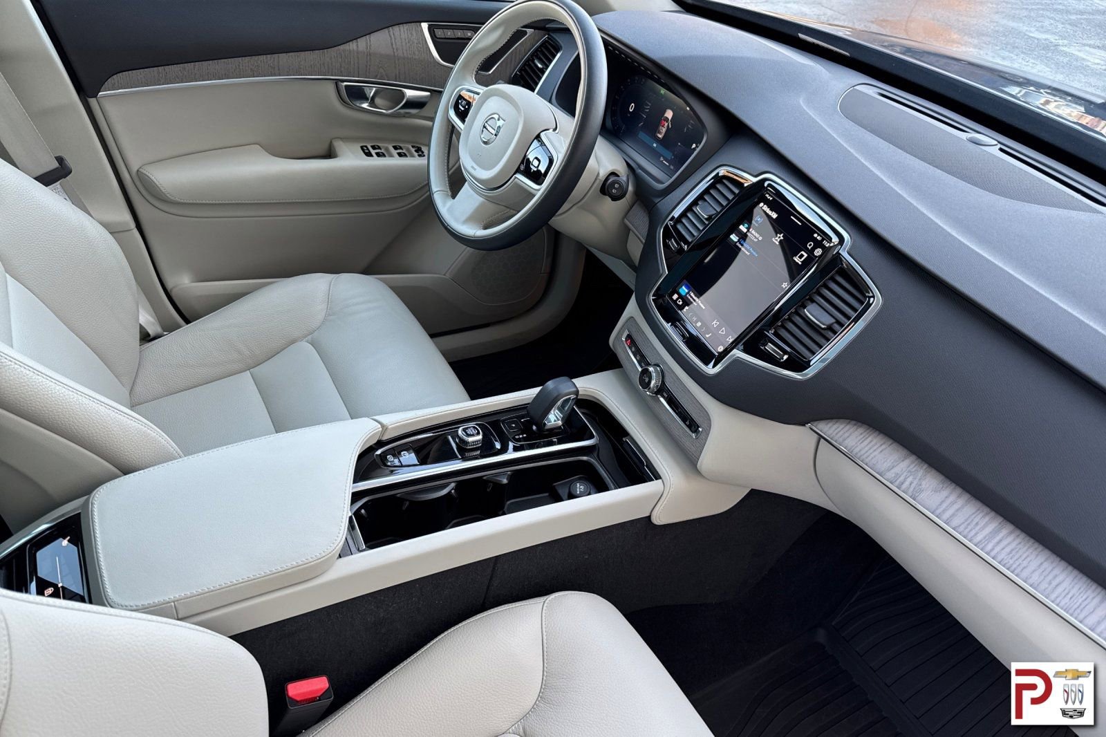 Used 2025 Volvo XC90 B6 Plus w/ Protection Package Premier image 20