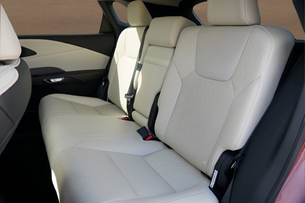 Used 2024 Lexus RX 350 Premium Plus w/ Convenience Package FWD image 29