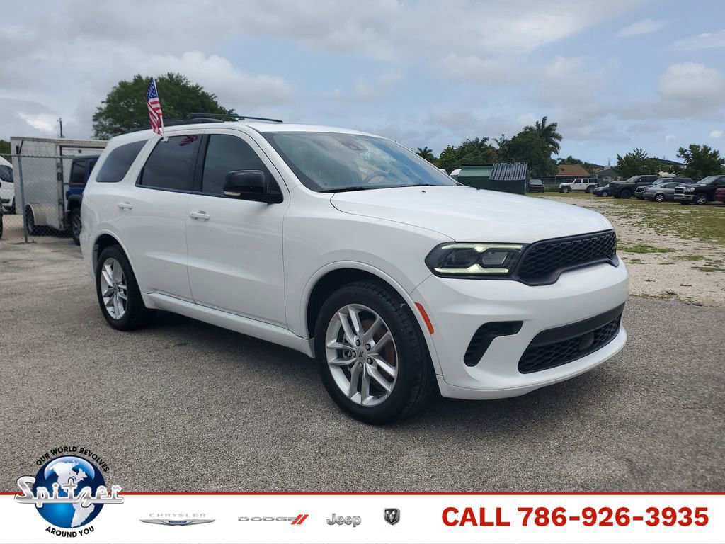 Used 2024 Dodge Durango GT RWD image 1
