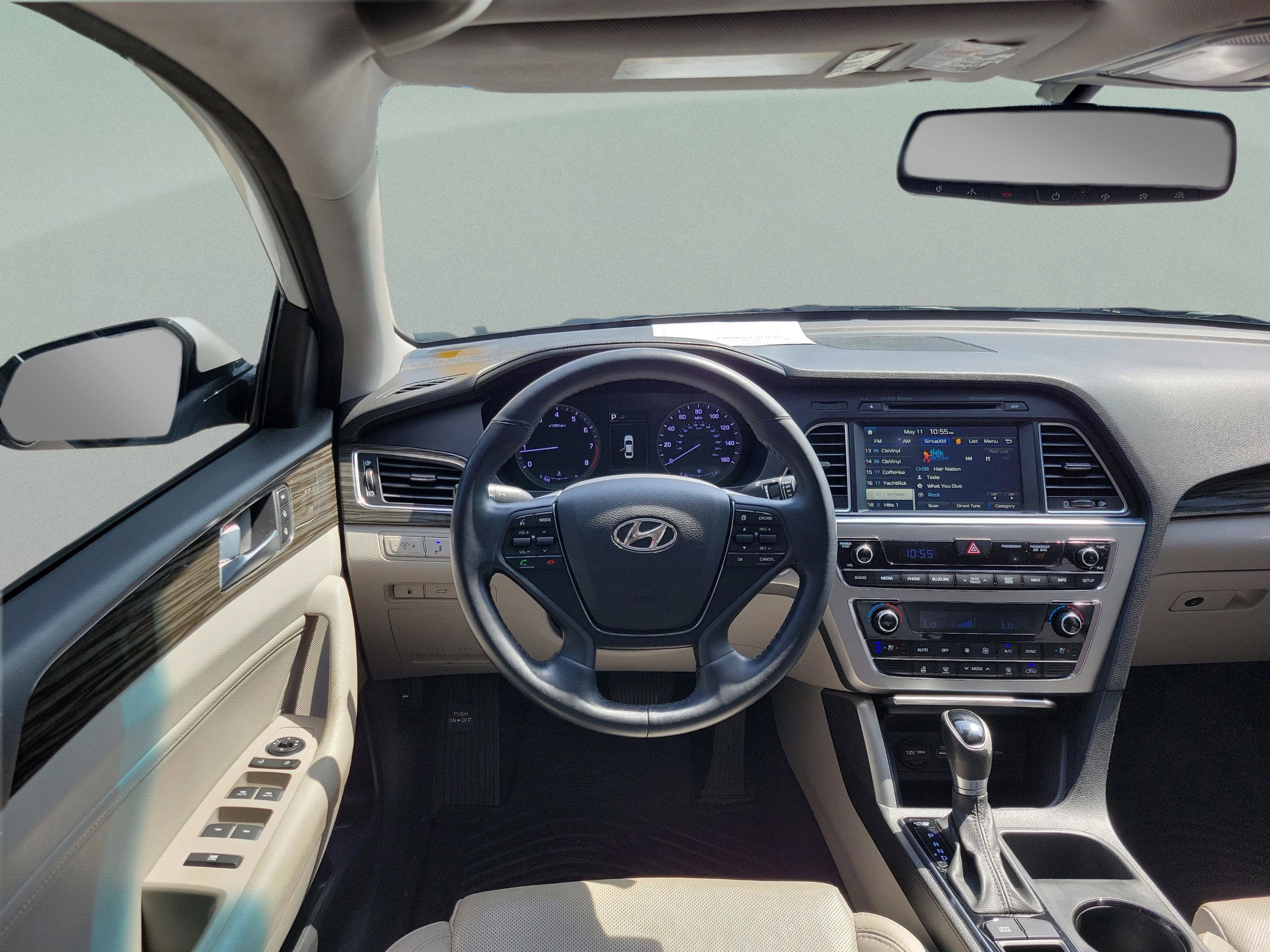 Used 2015 Hyundai Sonata Limited w/ Option Group 05 FWD image 14