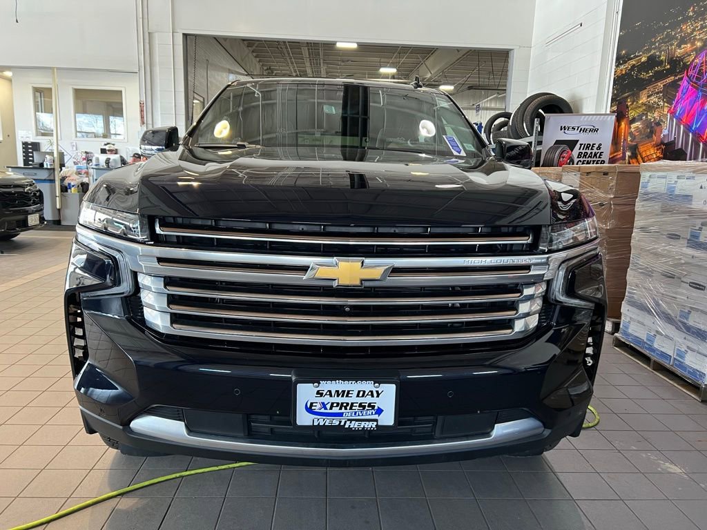 Used 2024 Chevrolet Suburban High Country image 35
