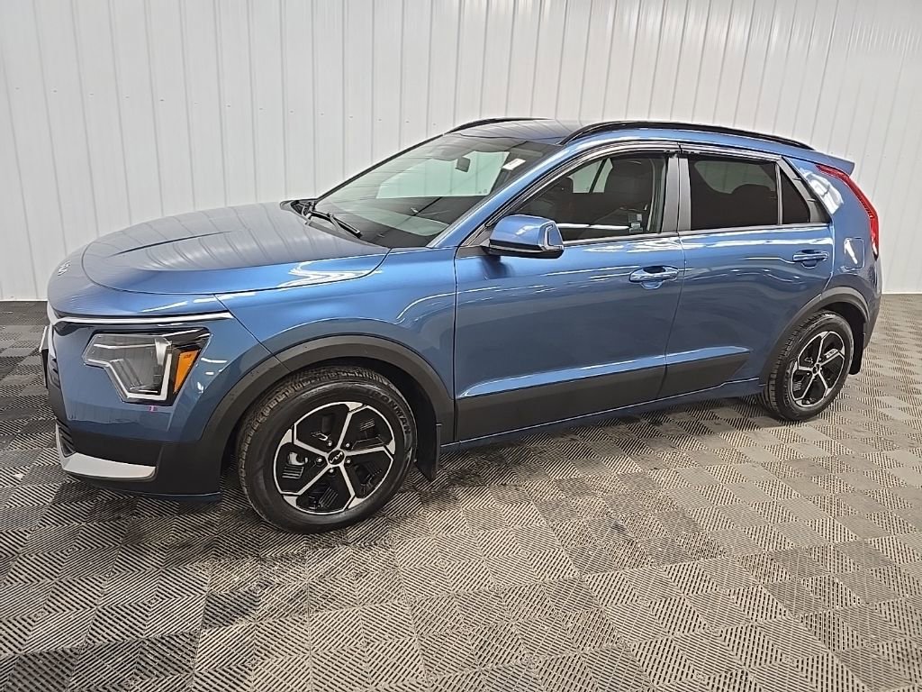 Used 2023 Kia Niro EX FWD image 6