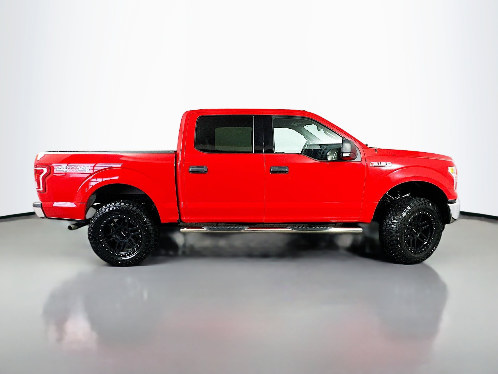 Used 2016 Ford F150 XLT w/ Equipment Group 301A Mid image 8