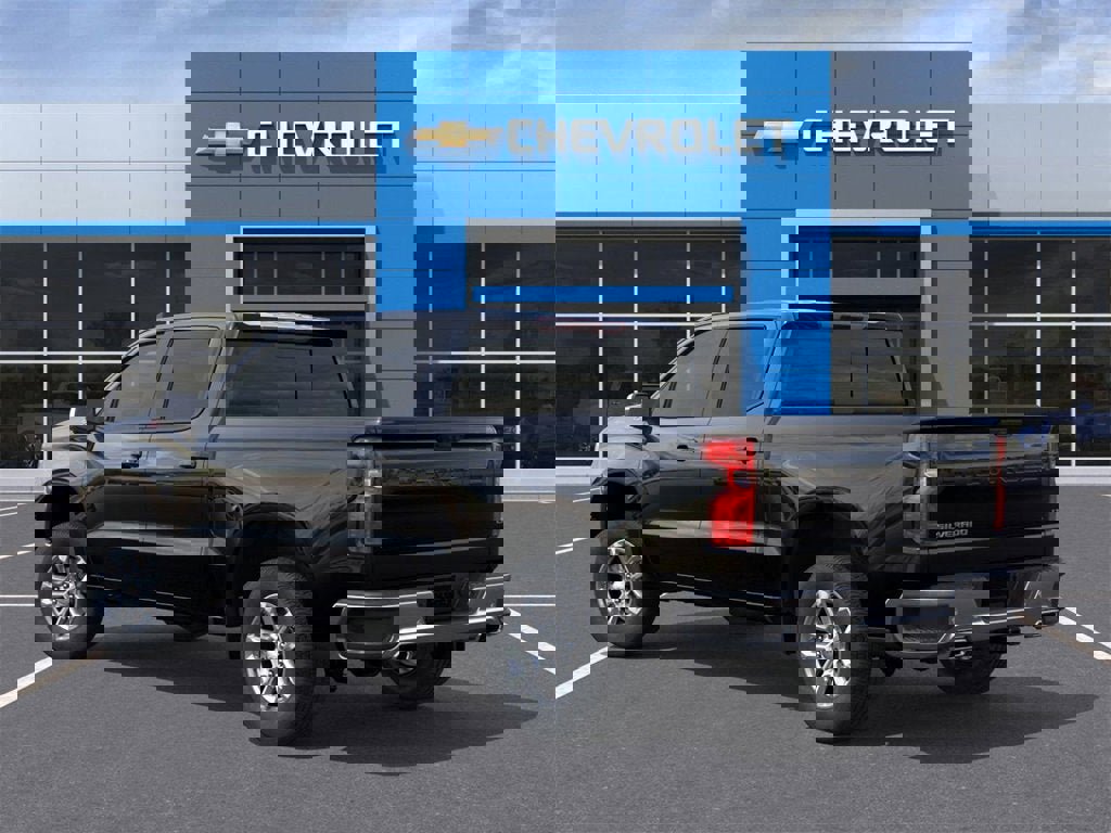 New 2026 Chevrolet Silverado 1500 LT w/ Z71 Off-Road Package image 3