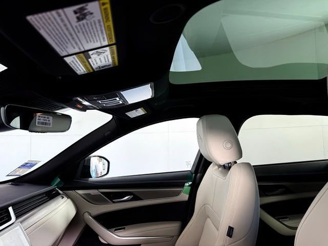 New 2026 Jaguar F-PACE R-Dynamic S image 14