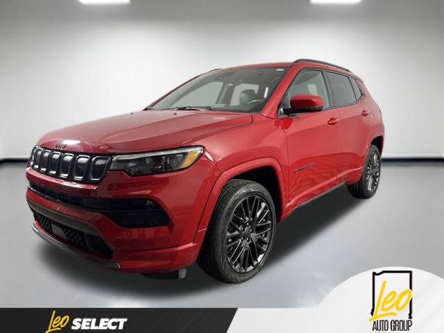Used 2022 Jeep Compass Limited w/ (RED) Package AWD/4WD image 1