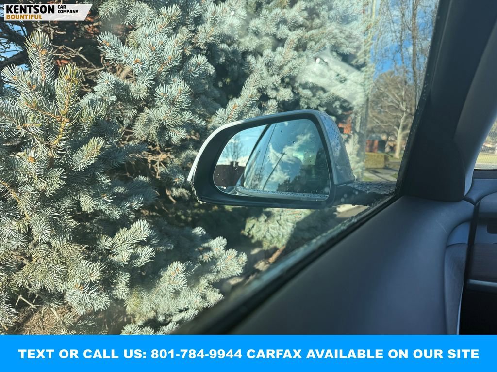 Used 2023 Tesla Model 3 Standard Range image 19