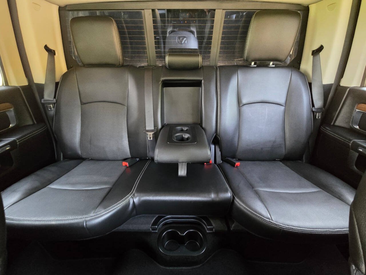 Used 2015 RAM 1500 Laramie w/ Convenience Group AWD/4WD image 20