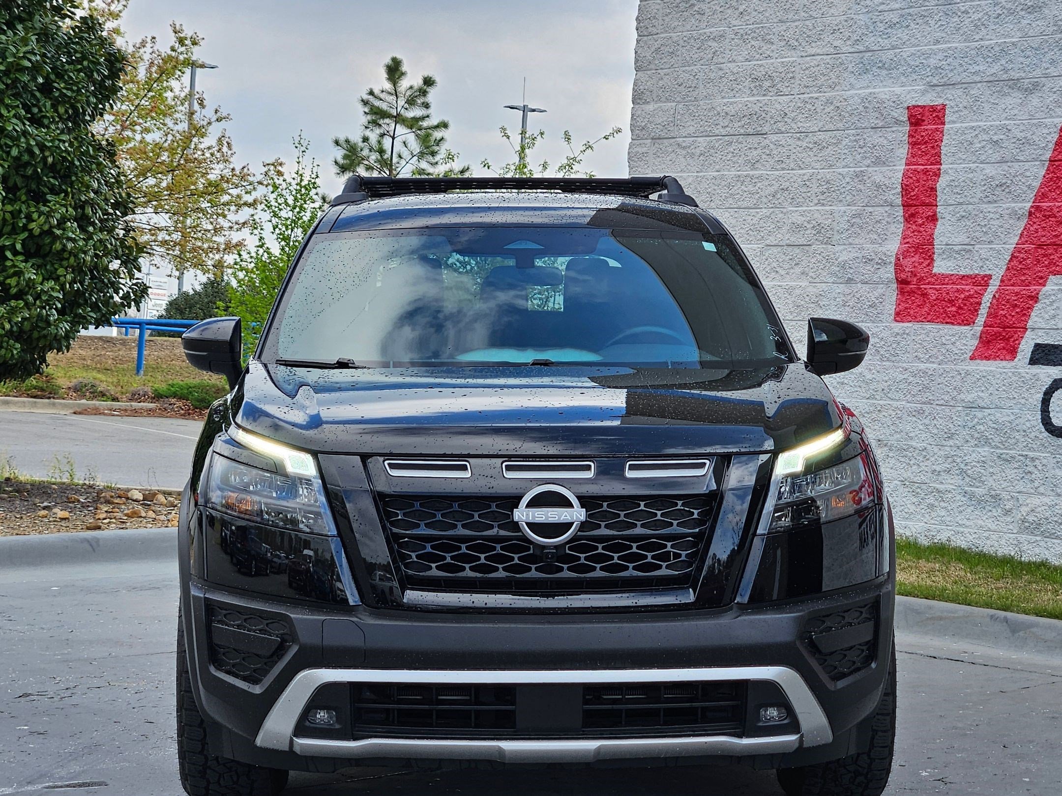 Used 2024 Nissan Pathfinder Rock Creek image 2