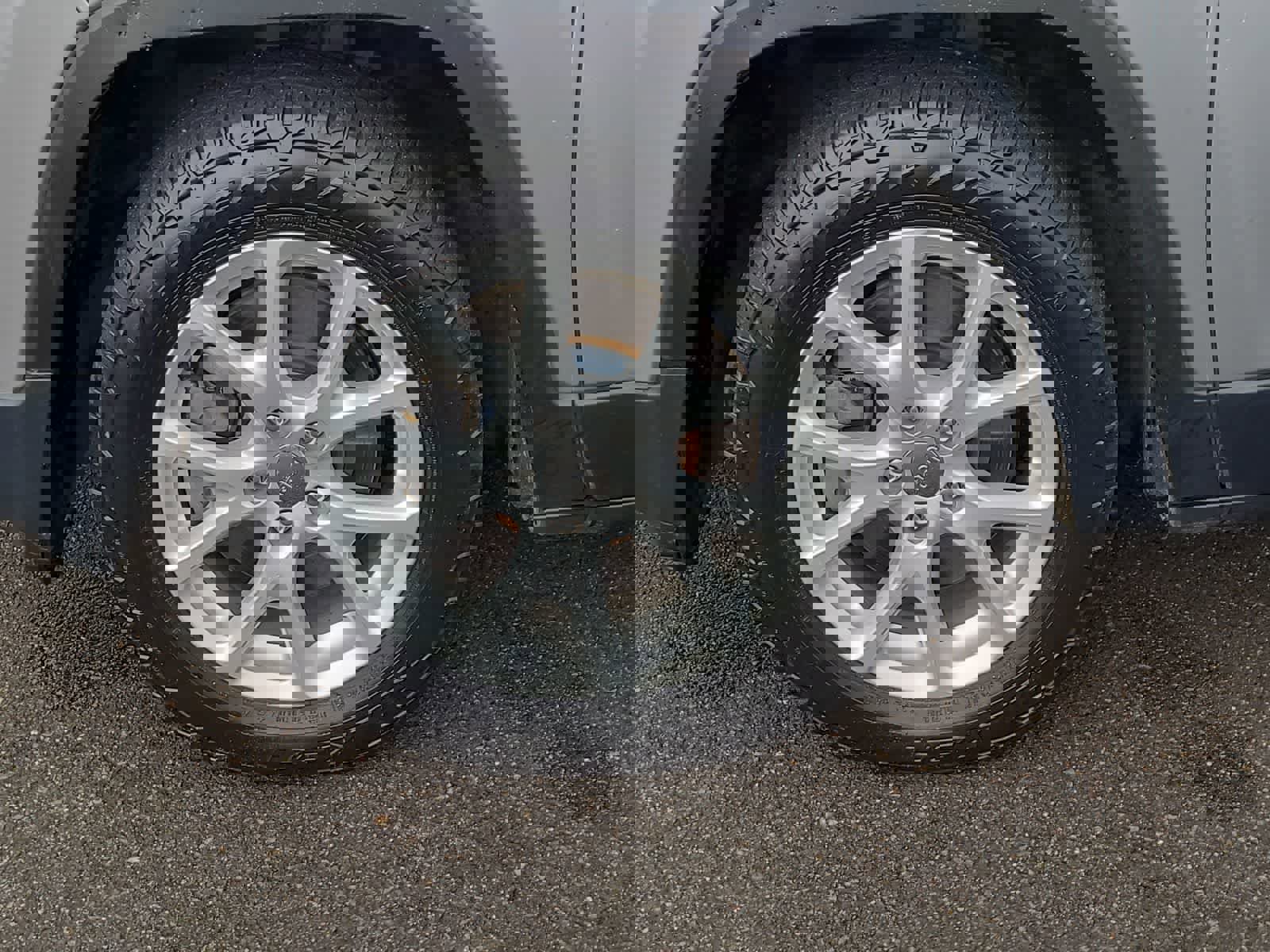 Used 2016 Jeep Cherokee Latitude image 16