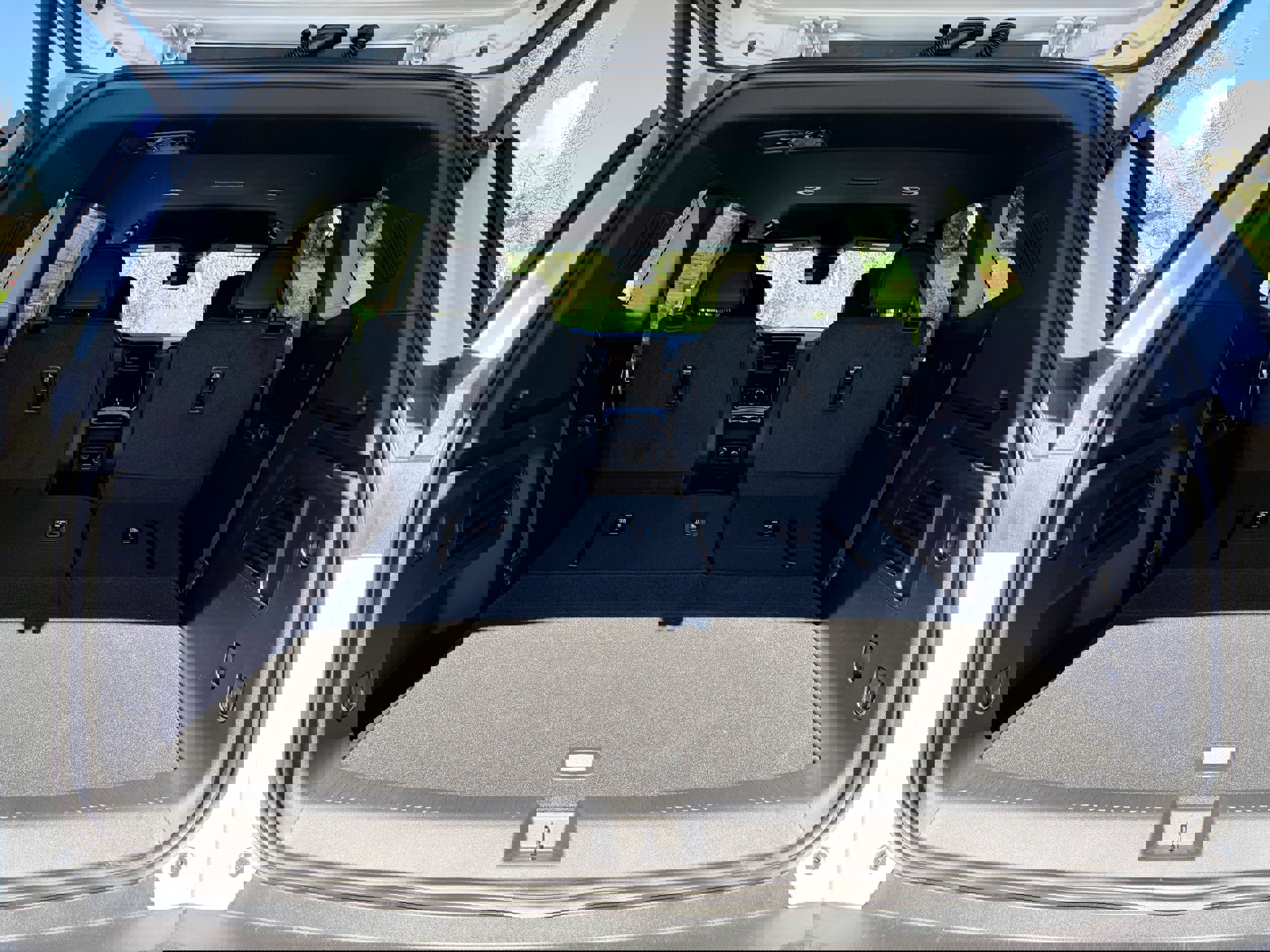 New 2026 GMC Acadia Elevation w/ Elevation Premium Package image 8