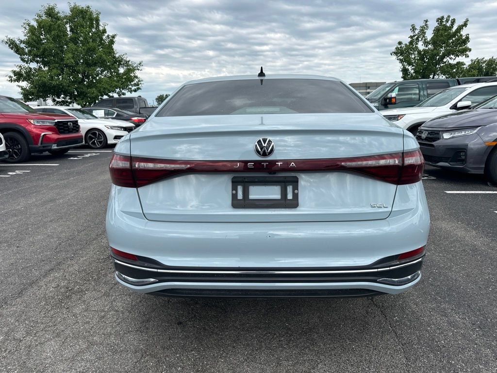 Used 2025 Volkswagen Jetta SEL FWD image 9