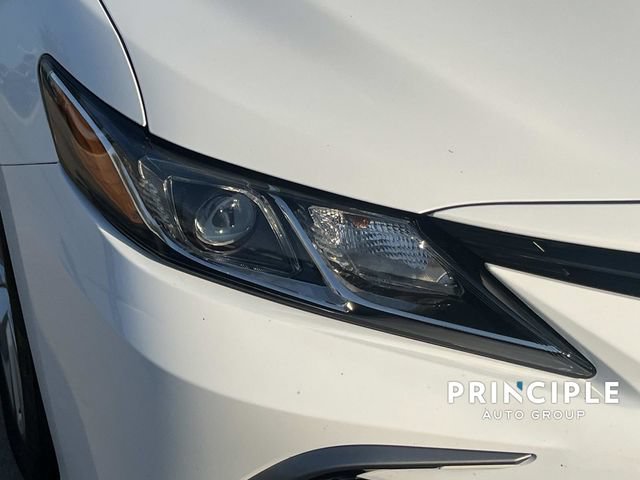 Used 2023 Toyota Camry LE FWD image 9