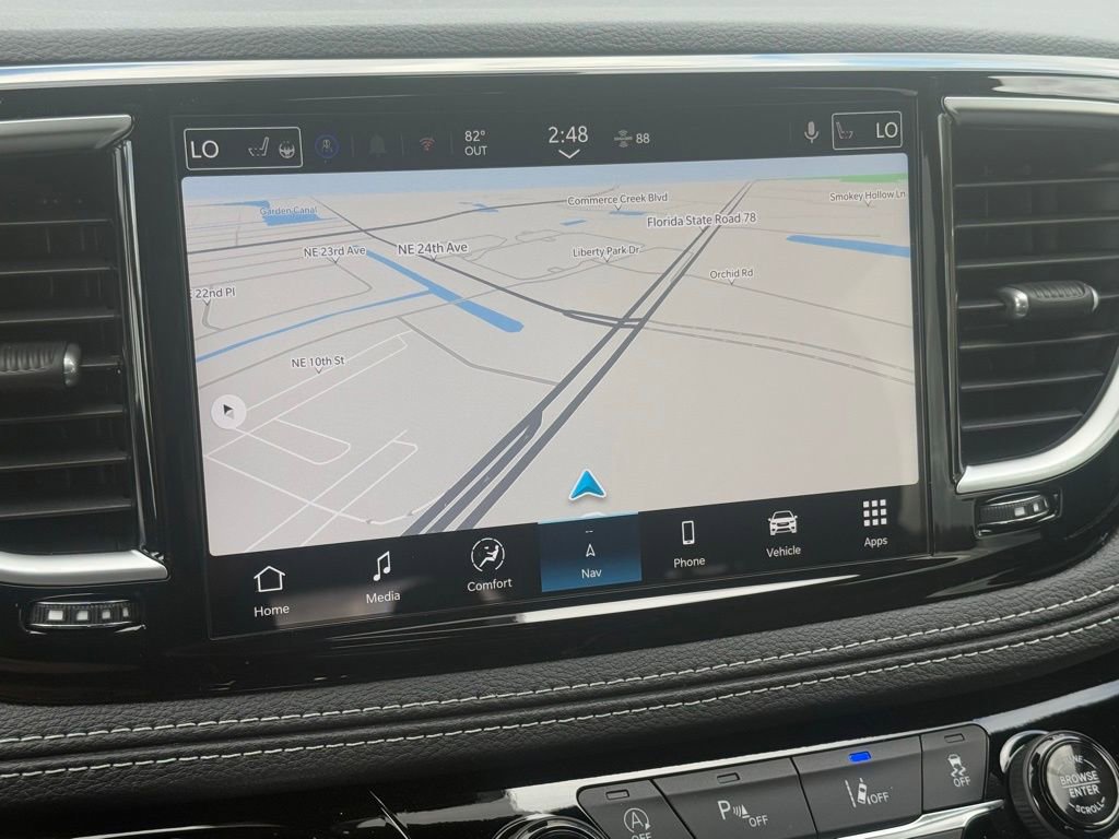 New 2026 Chrysler Pacifica Limited FWD image 14