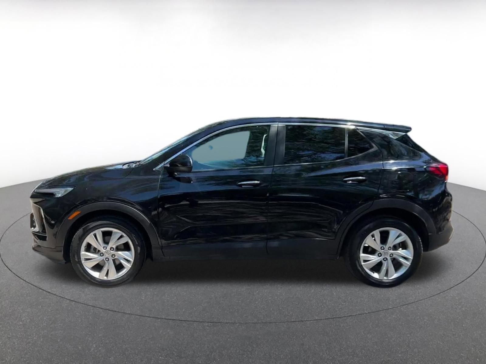 Used 2025 Buick Encore GX Preferred FWD image 9