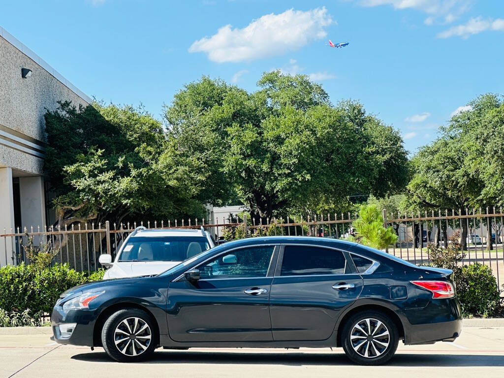 Used 2015 Nissan Altima 2.5 S FWD image 5