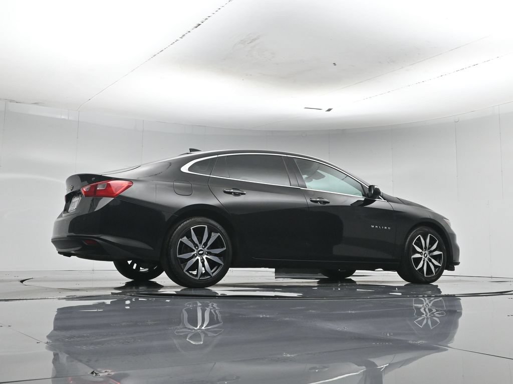 Used 2017 Chevrolet Malibu LT w/ Leather Package FWD image 53