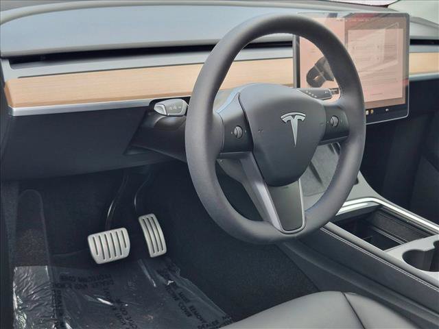 Used 2025 Tesla Model Y Performance AWD/4WD image 10