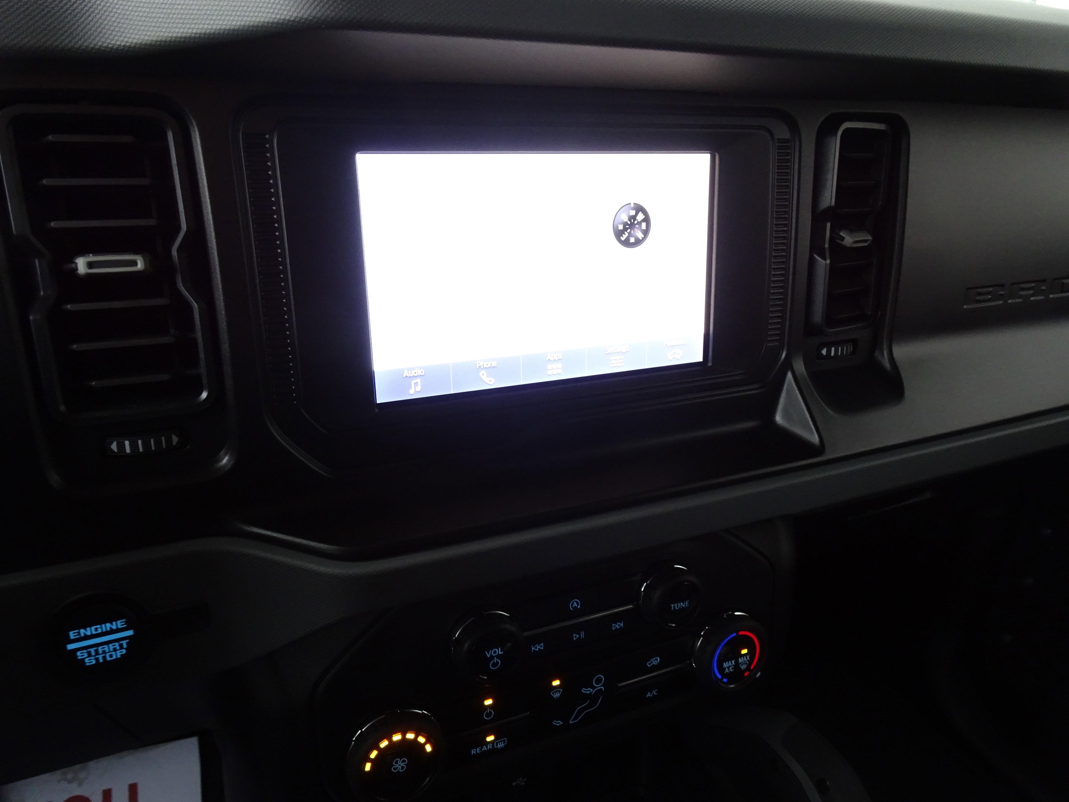 Used 2023 Ford Bronco Big Bend w/ Sasquatch Package image 17