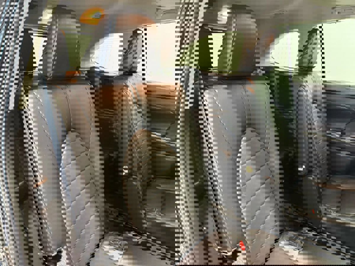 Used 2023 Toyota Highlander XLE image 32